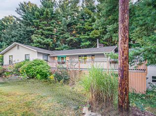 5220 Sutton Rd, Ann Arbor, MI 48105