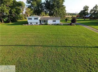 5677 Barnes Rd, Eaton Rapids, MI 48827