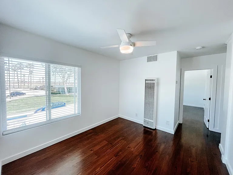 1632 Ocean Ave #C — Photo 4