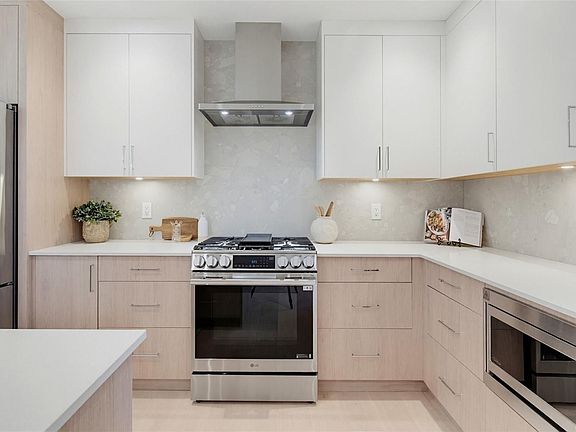 4th image of 920 Island Rd #1