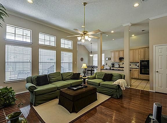 5th image of 3302 Stonehenge Dr