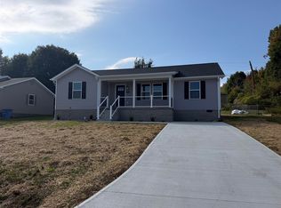 131 Village Cir, Glasgow, KY 42141