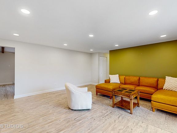 4th image of 2618 N 72nd Ct APT 2E