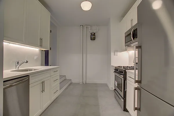 Rented by Corcoran | media 6