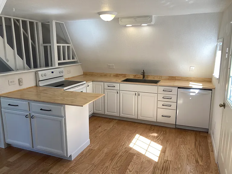 New Stove and Dishwasher