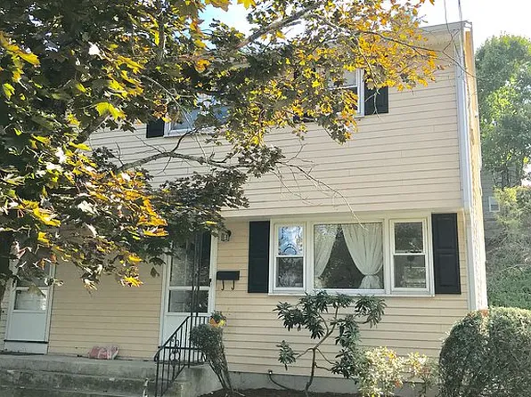 48 Charles Rd, Winchester, MA 01890