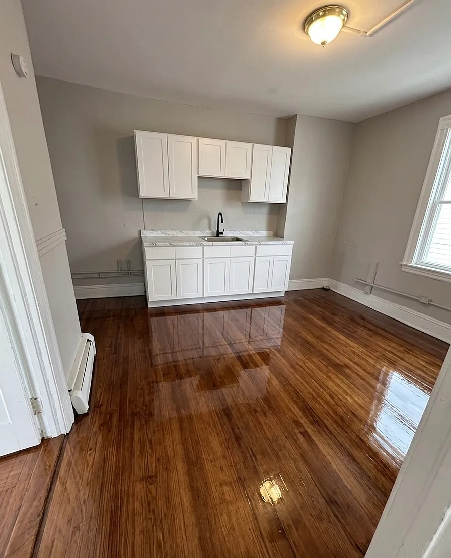 1 bed, $1,350 — Photo 4