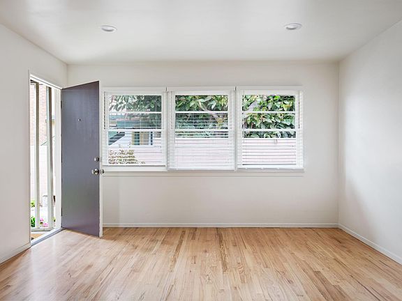 3rd image of 5630 Noel Dr #5632