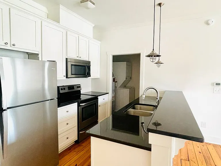 231 Hancock St — Photo 10