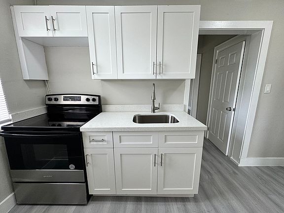 4th image of 1856 Lincoln St APT 7