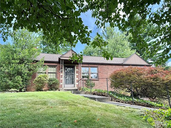 4th image of 1027 Lindendale Dr