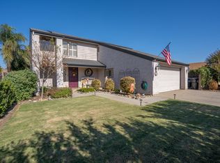 2934 W Cherry Ct, Visalia, CA 93277