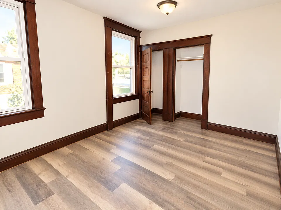 116 S Main St #1