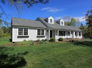22 Canter Dr, Basking Ridge, NJ 07920