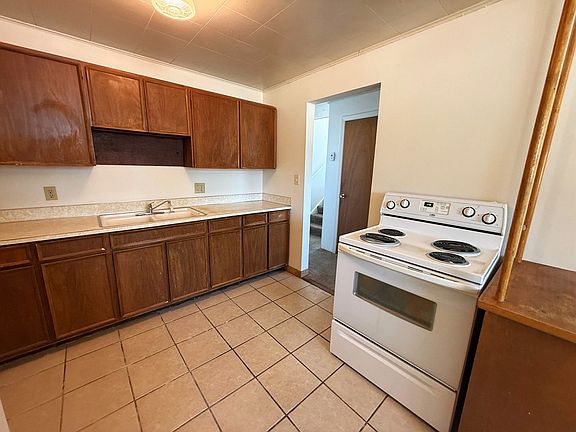 3rd image of 2169 S McKinley St #1030