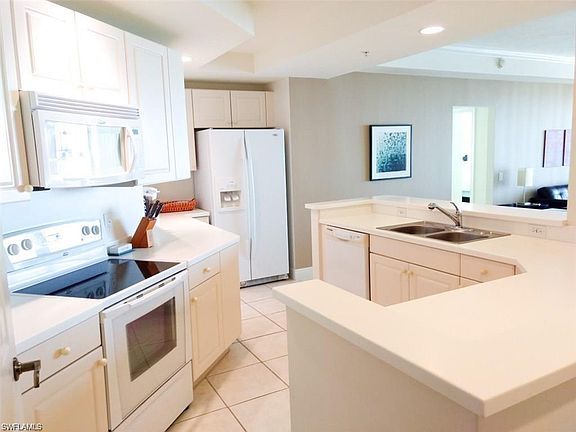 3rd image of 2743 1st St APT 2203
