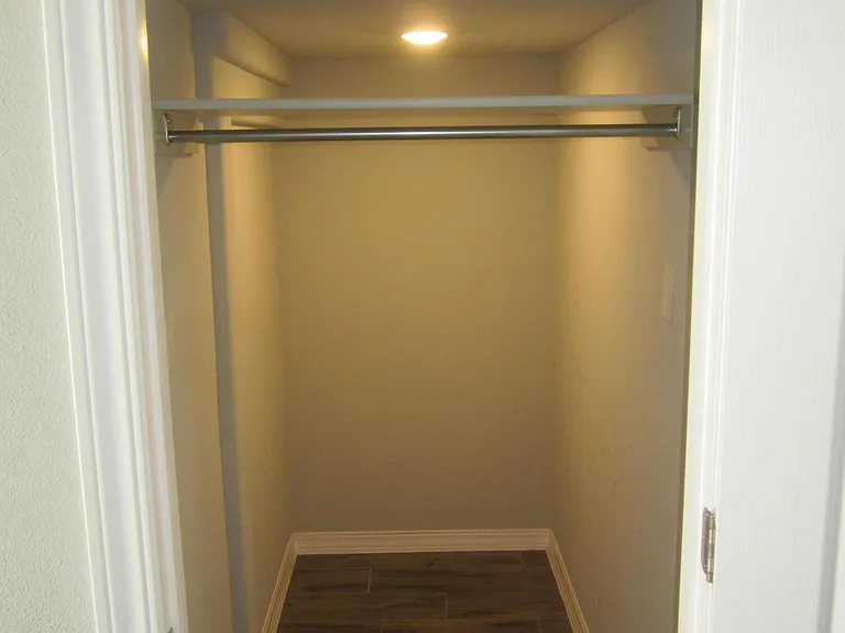 12253 Desert Cliff Ct — Photo 6