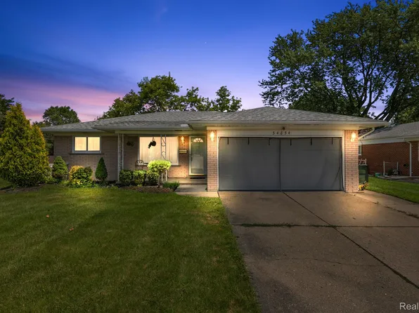 34854 Tyler Dr, Sterling Heights, MI 48310