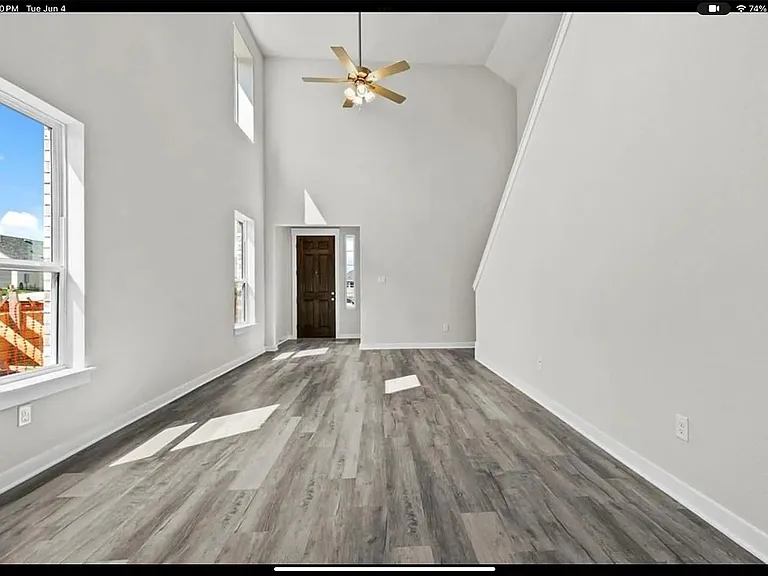 138 Blackwell Ln — Photo 5