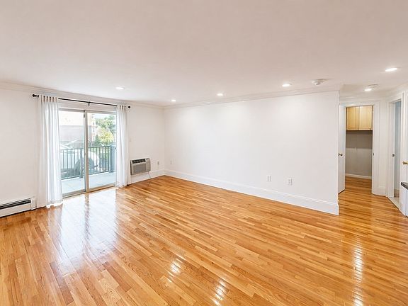 3rd image of 121 Tremont St APT A6