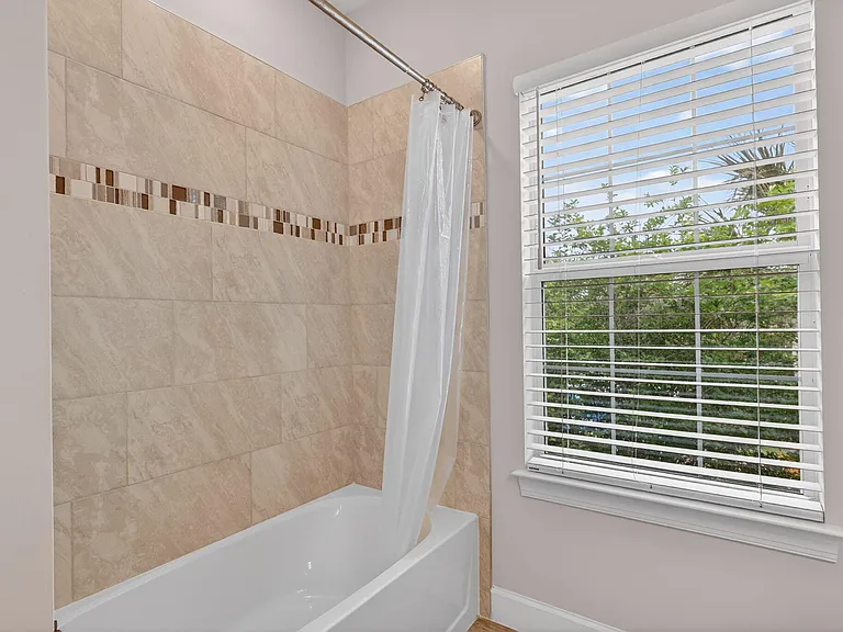 1887 SE Ocean Cove Way — Photo 30