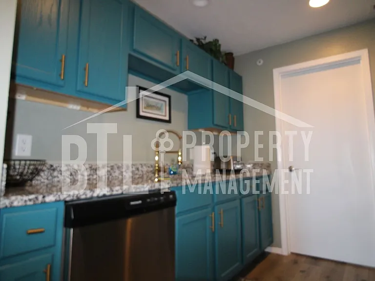 2905 Vineyards Pkwy #5 — Photo 11
