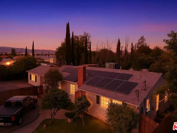 7716 Owensmouth Ave, Canoga Park, CA 91304