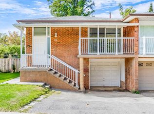 14 Roseville Dr, Brampton, ON L6Y 2G8