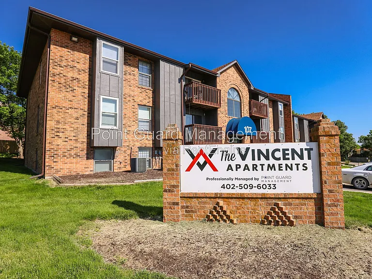 The Vincent Apartments — Photo 38