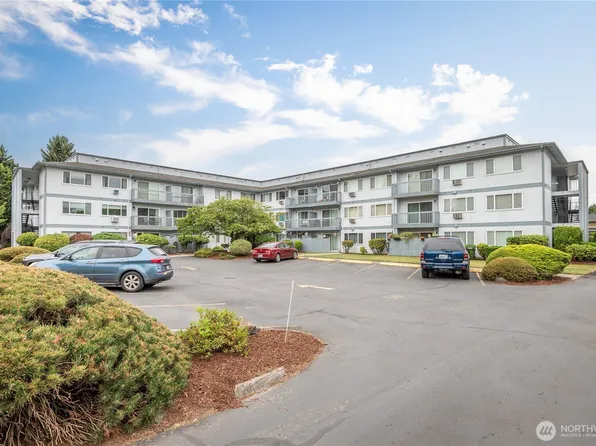 2005 Tibbetts Drive #201, Longview, WA 98632