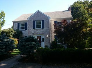 227 Wolcott Rd, Brookline, MA 02467