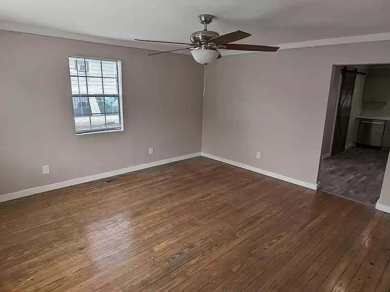 611 Shannon Ave — Photo 5