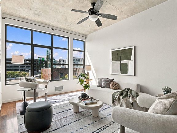 4th image of 288 3rd St Unit 408
