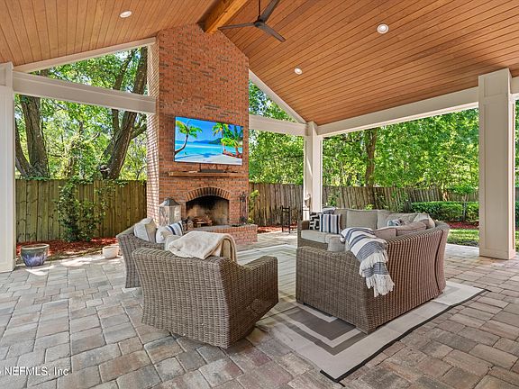 2nd image of 1344 WILLOW OAKS Drive S