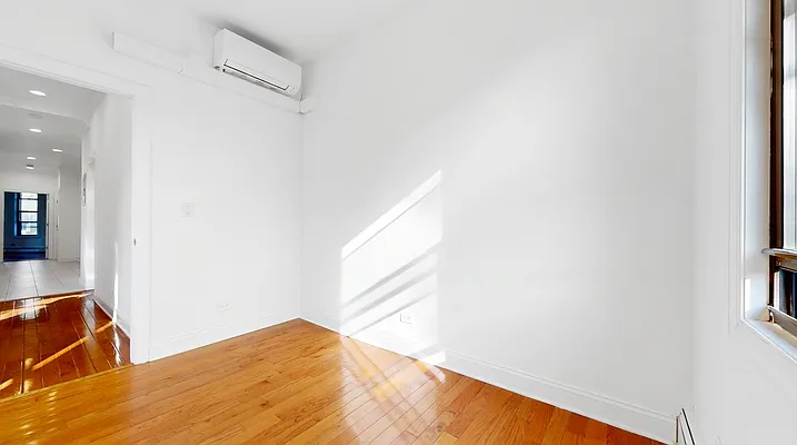 Bedroom, photo 3