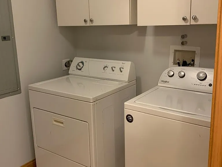 101 Pointe Dr #102 — Photo 8