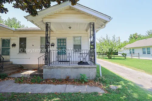1622 S Indianapolis Ave Photo 1