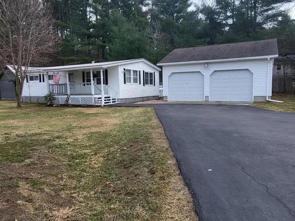 16 Towner Road, Lake Luzerne, NY 12846