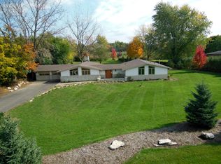 4N405 Foxfield Dr, Campton Hills, IL