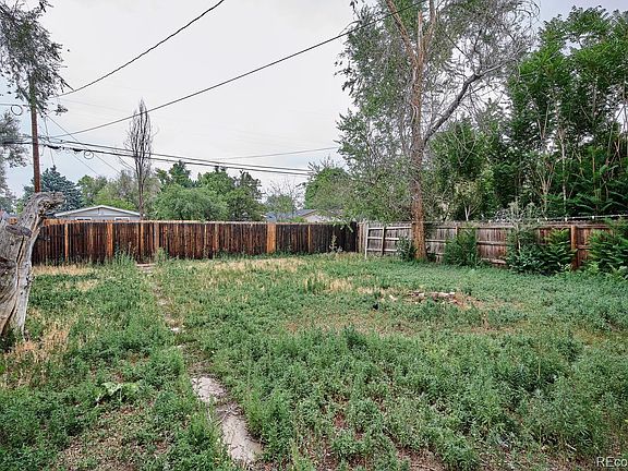 3rd image of 2779 W Irvington Pl