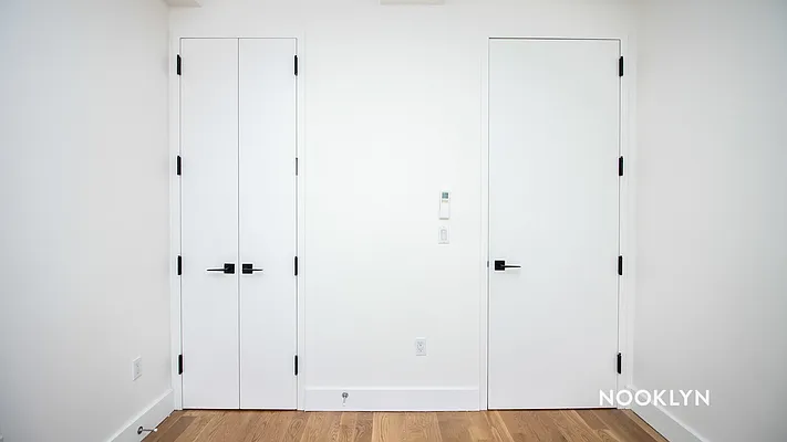 Rented by Nooklyn NYC LLC | media 25