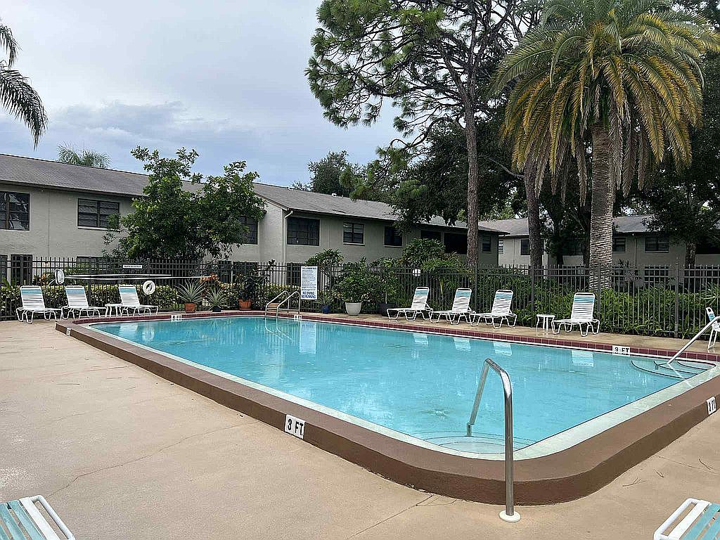 3032 Eastland Blvd UNIT B202