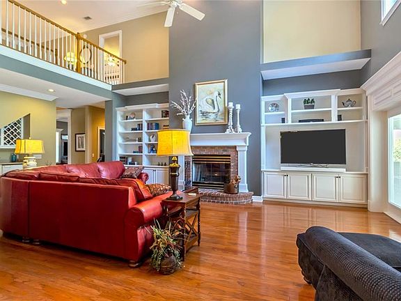 5th image of 6805 Crescent Oaks Cir