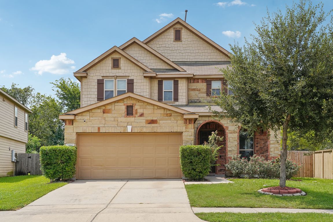 Lake Cypress Cir-S2708-001.jpg
