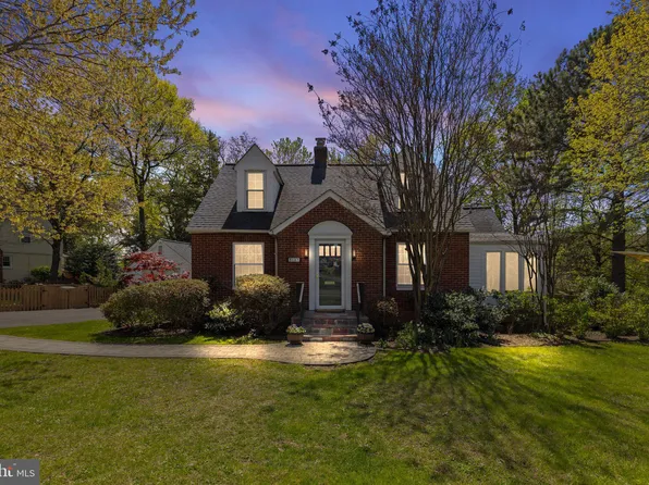 3127 Worthington Cir, Falls Church, VA 22044