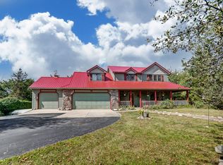 17617 Auburn Rd, Huntertown, IN 46748