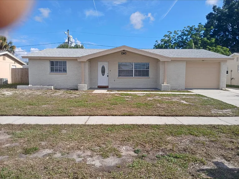 5636 Casino Dr — Photo 16