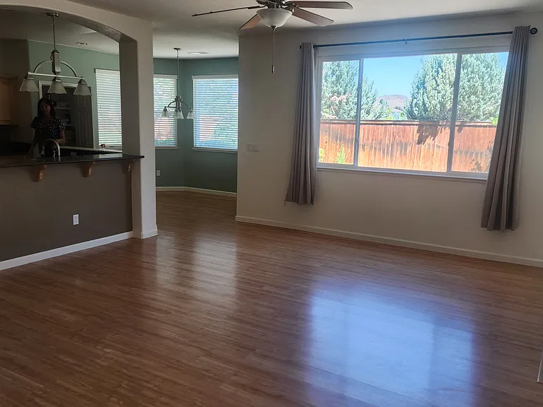9520 Happy Canyon Dr — Photo 5