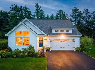 8 Wilson Way, Brentwood, NH 03833