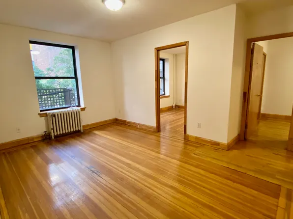 235 East 50th Street image 1 of 9